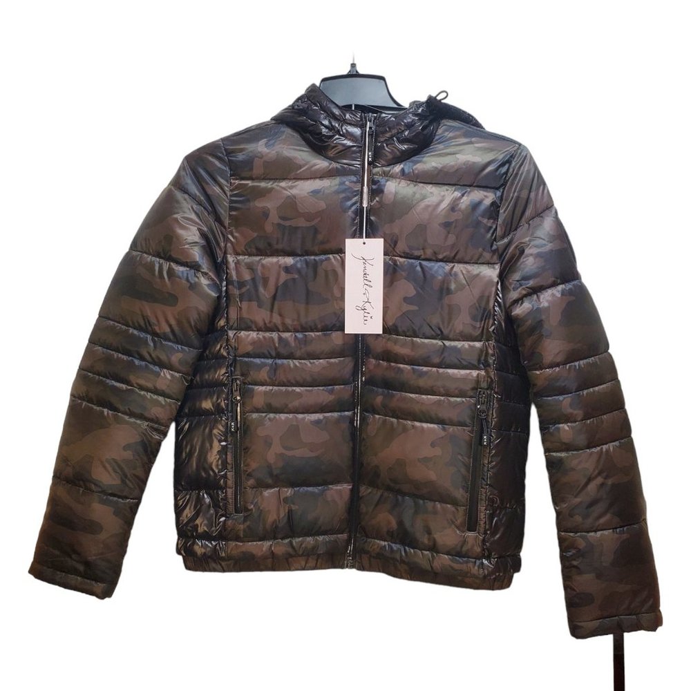 Kendall & Kylie NWT‎ Women’s Size L Camo Hooded Puffer Winter Jacket Slim Fit